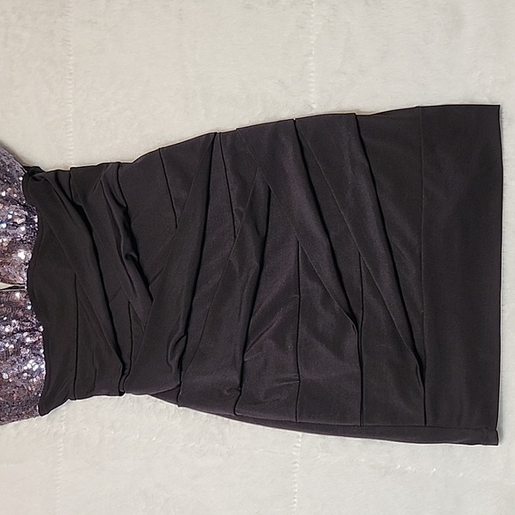 Deb Juniors Size Small Black Formal Dress with Sequin Bust - Picture 4 of 6